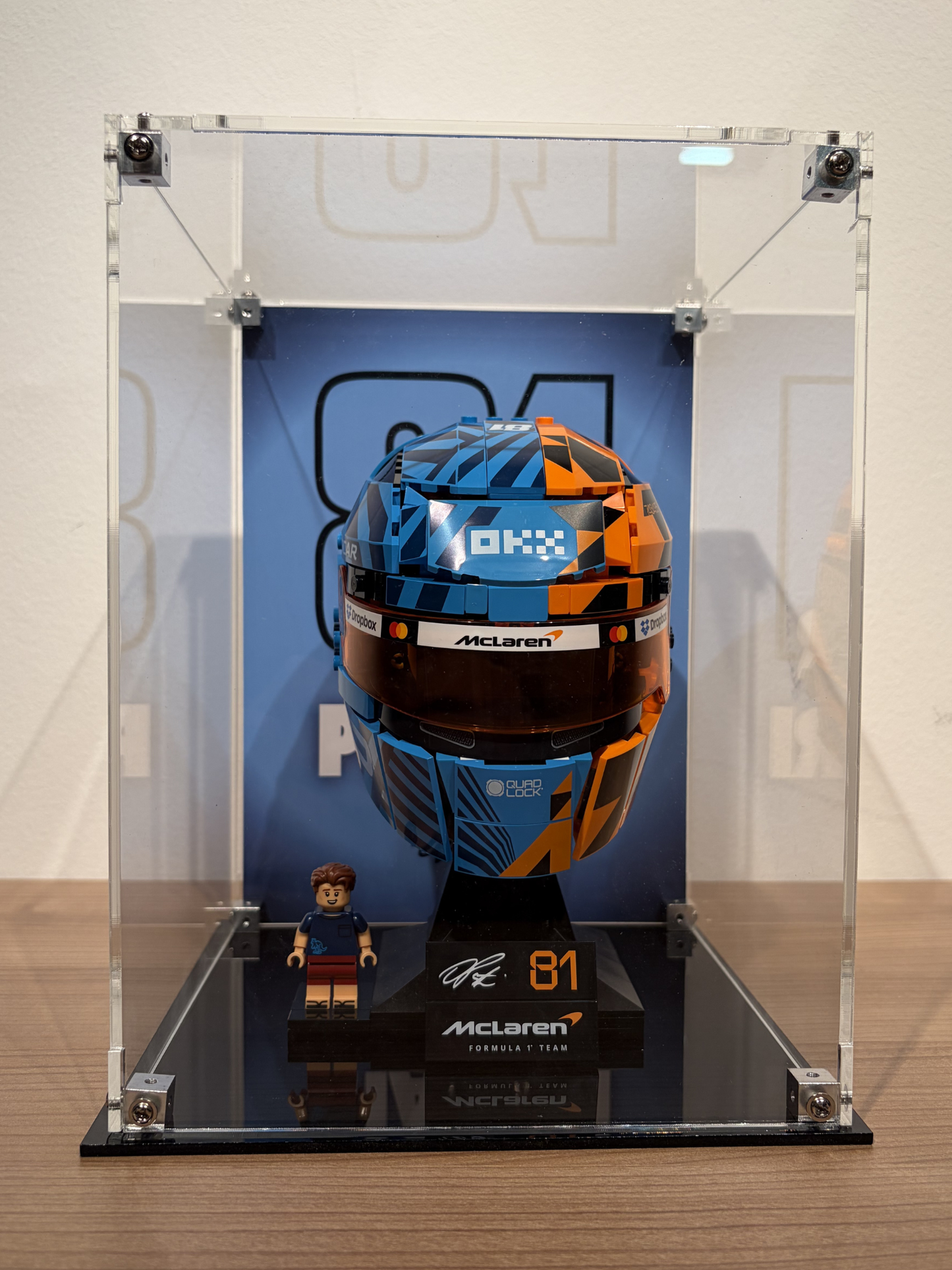 Display Case for Oscar Piastri McLaren Helmet (43017)
