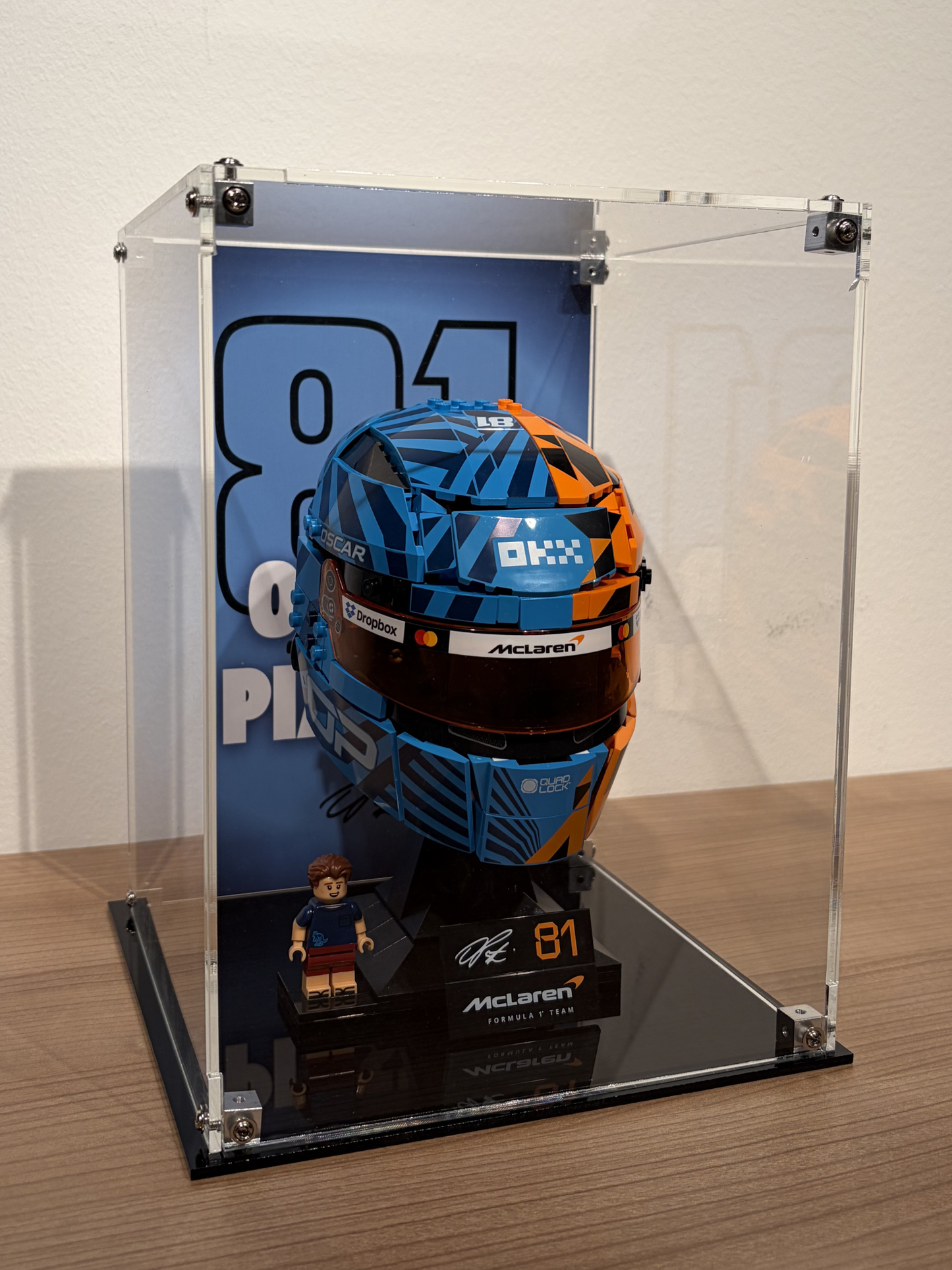 Display Case for Oscar Piastri McLaren Helmet (43017)