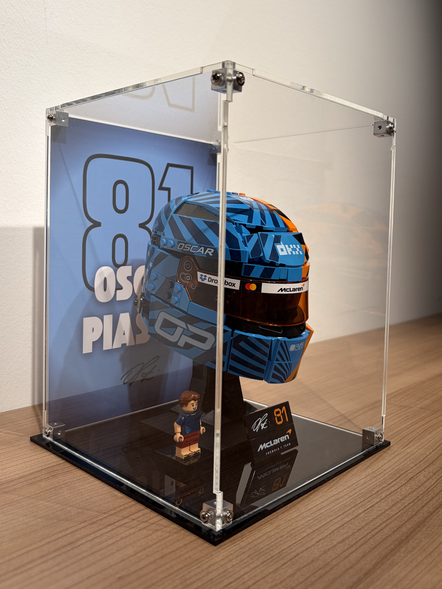 Display Case for Oscar Piastri McLaren Helmet (43017)