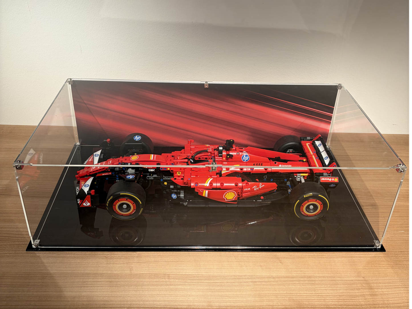 Ferrari SF-24 Display Case 42207