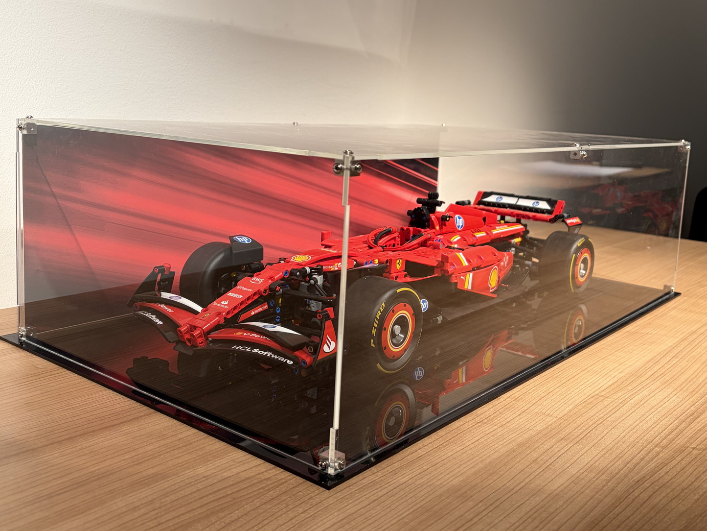Ferrari SF-24 Display Case 42207