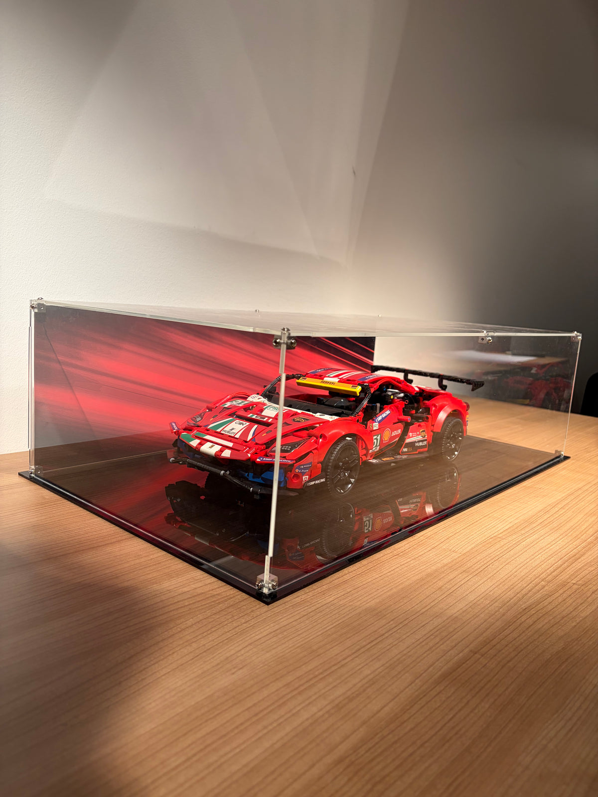 Gablota Ferrari 488 GTE 42125